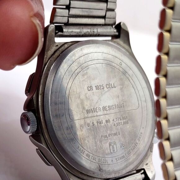 ACQUA Indiglo. Water Resistant Quartz Light Up Unisex Wristwatch. - Picture 7 of 8